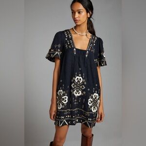 Anthropologie Black Tunic Dress with White Embroidery Size Medium